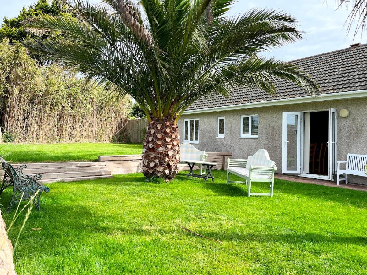 Modern 3 Bed With Parking, Private Garden